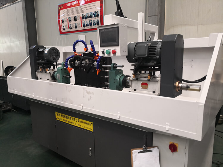 汽车零部件链轮壳攻丝加工