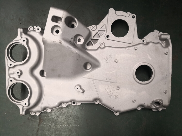 汽车零部件链轮壳攻丝加工