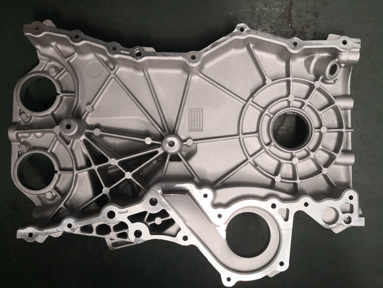 汽车零部件链轮壳攻丝加工