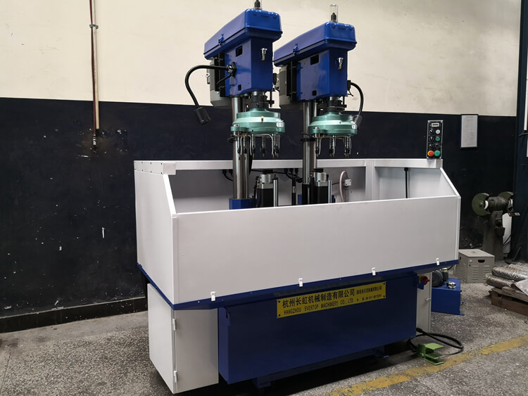 电机壳体攻丝加工